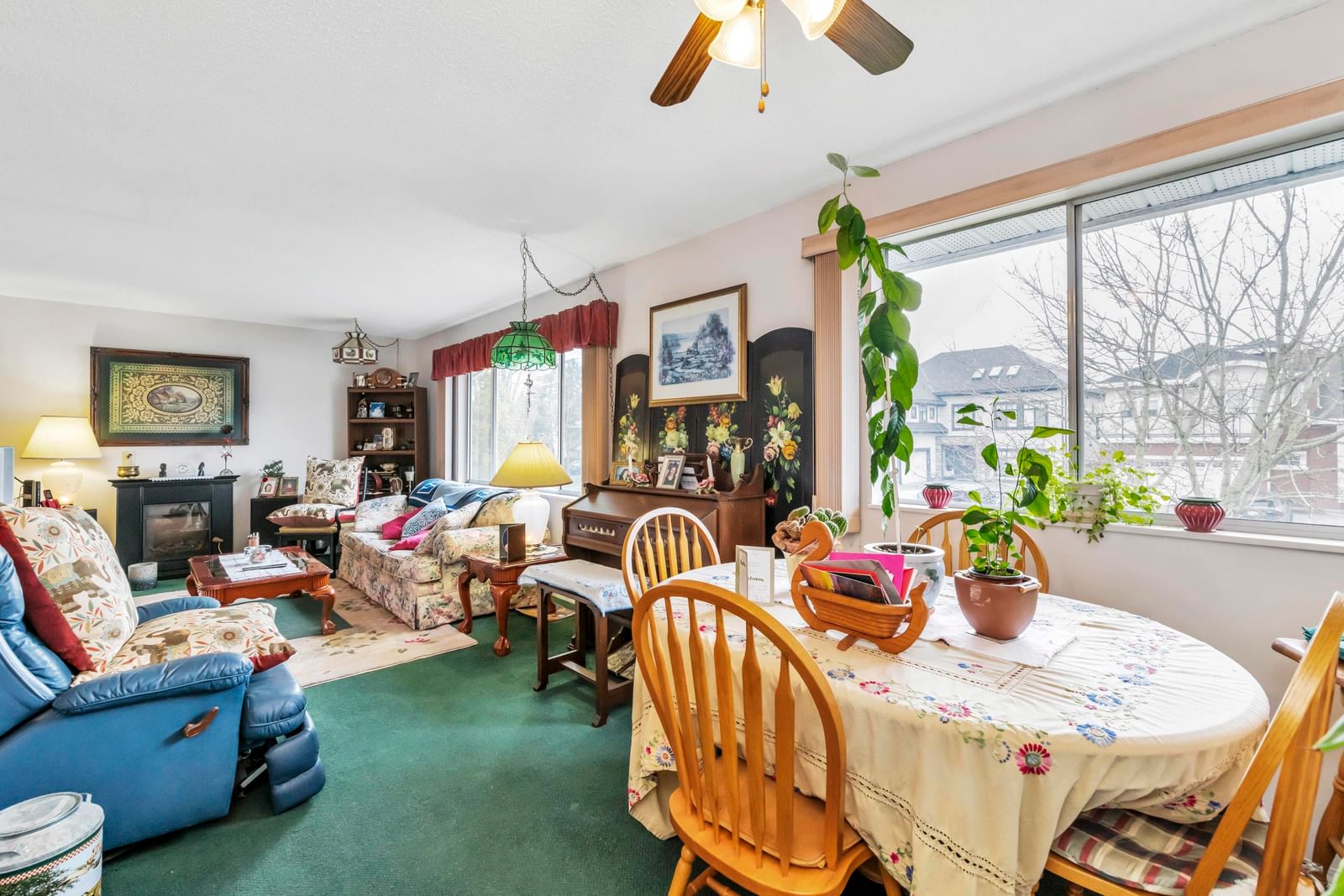 Listing Image 13