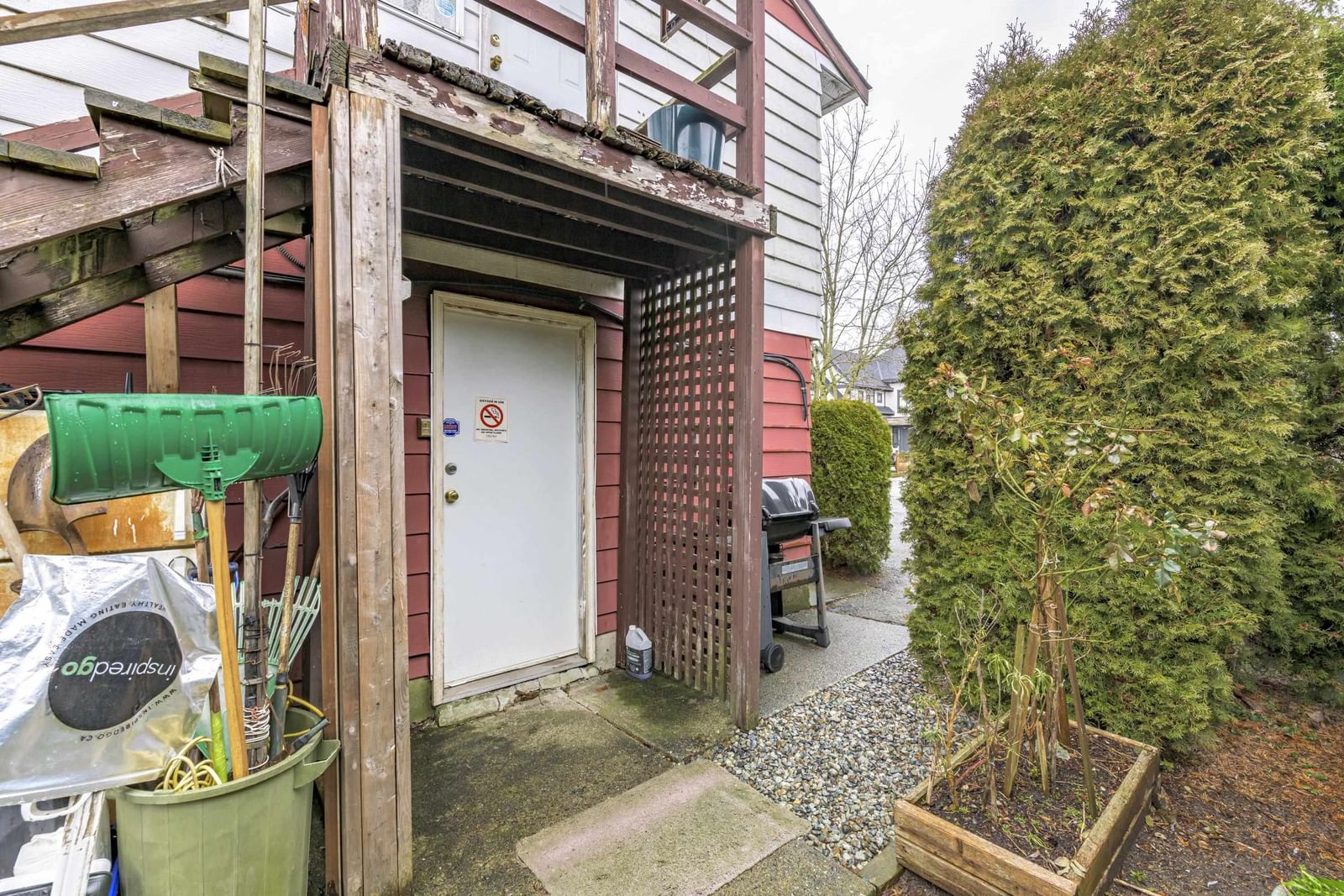 Listing Image 6