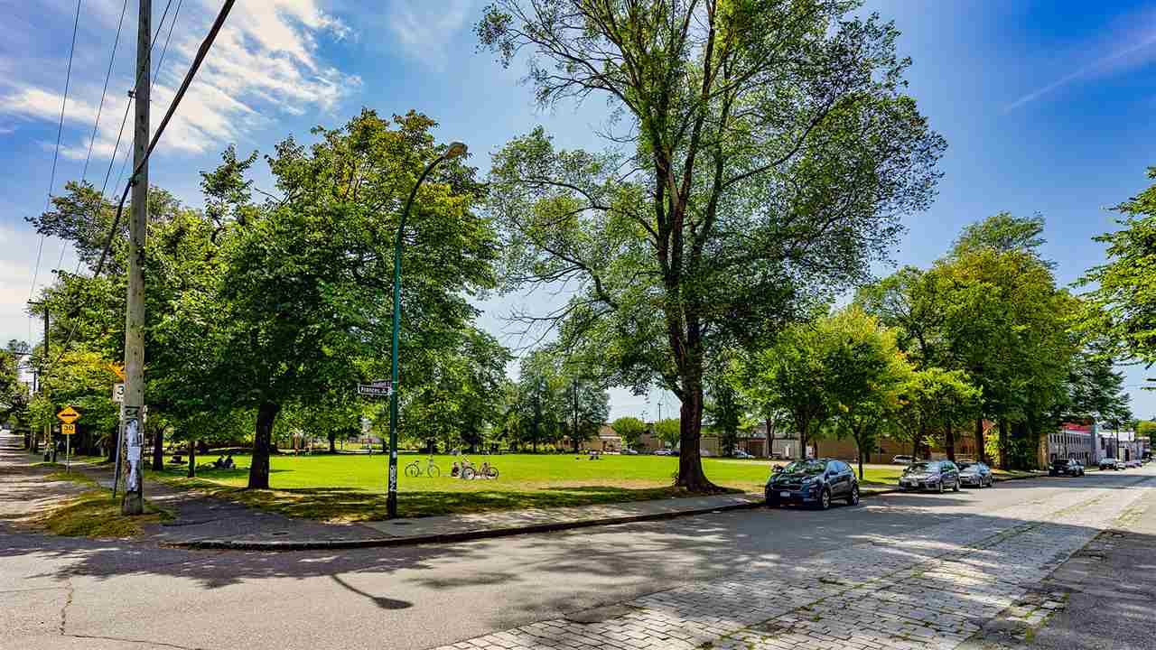 Listing Image 19