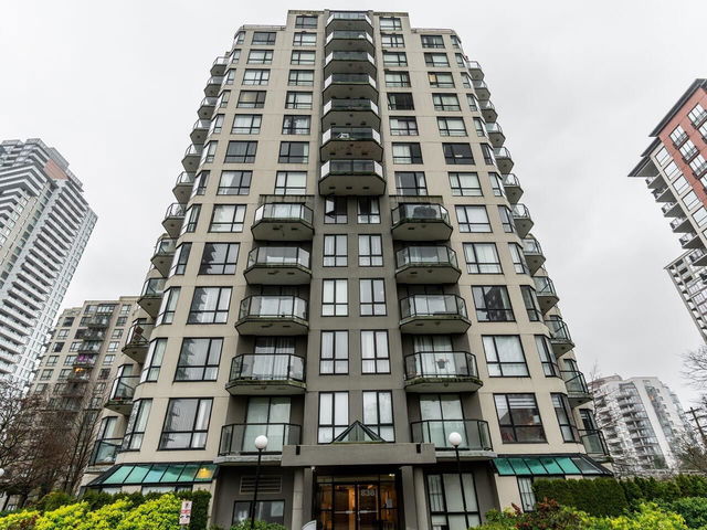 101 - 838 Agnes Street