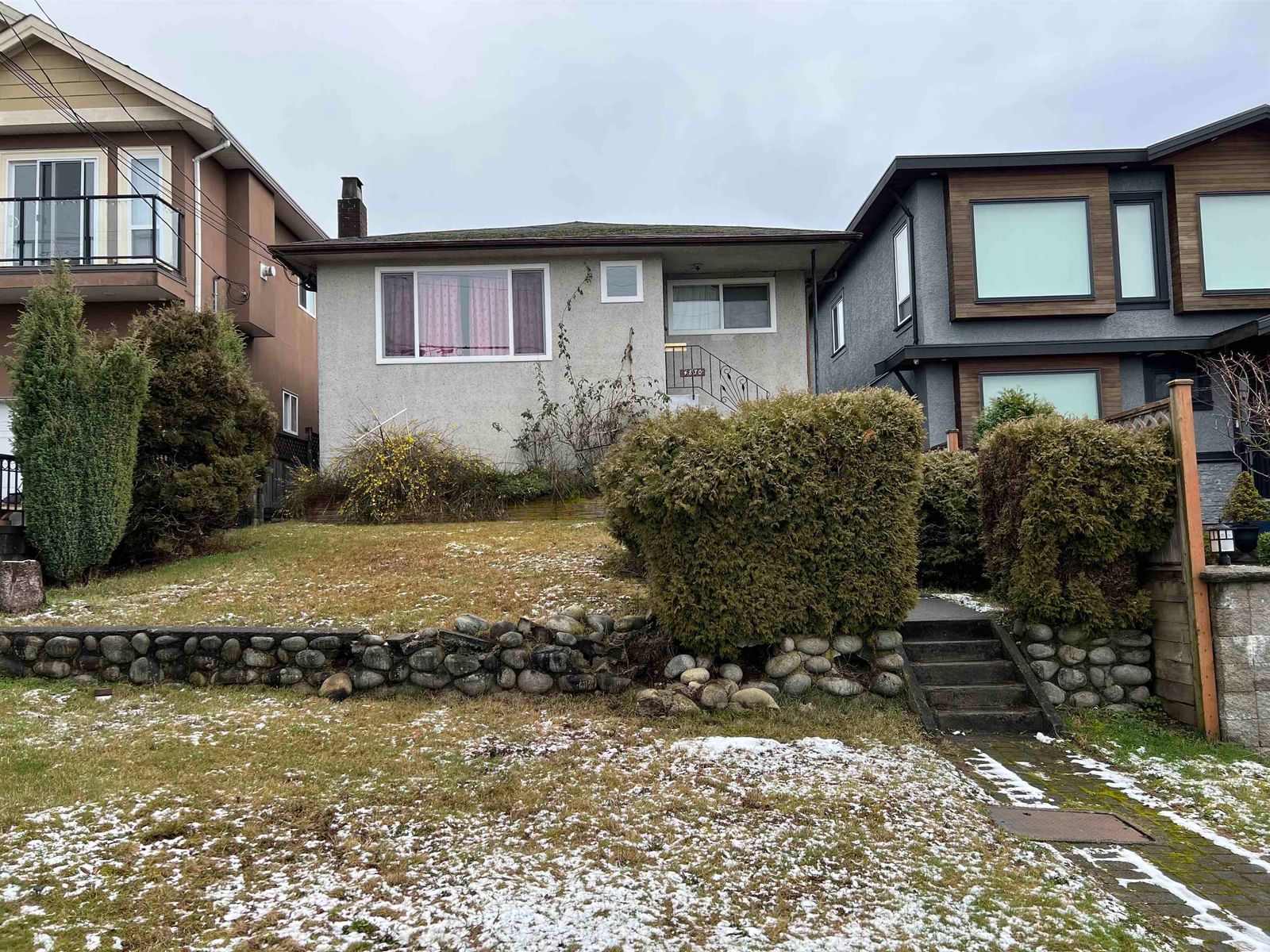 Listing Image 3