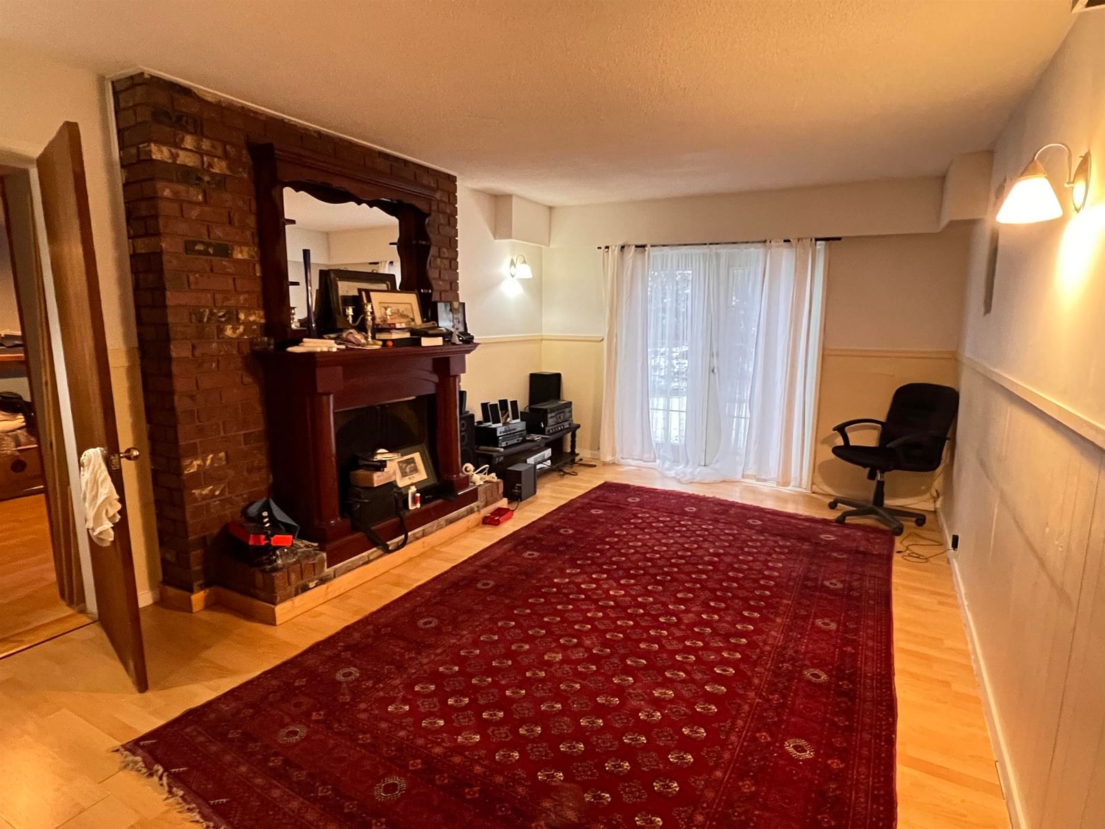 Listing Image 9