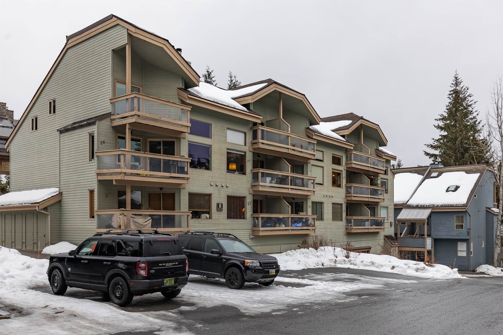 Listing Image 10