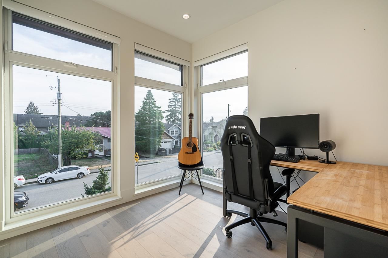Listing Image 12