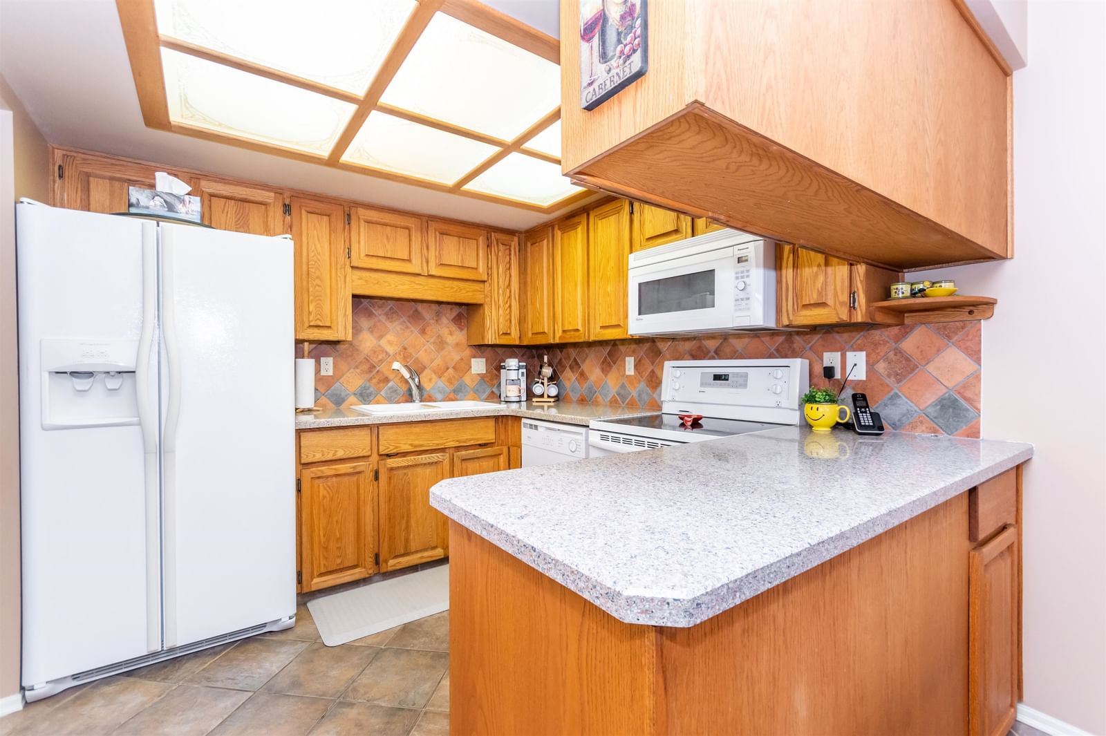 Listing Image 5