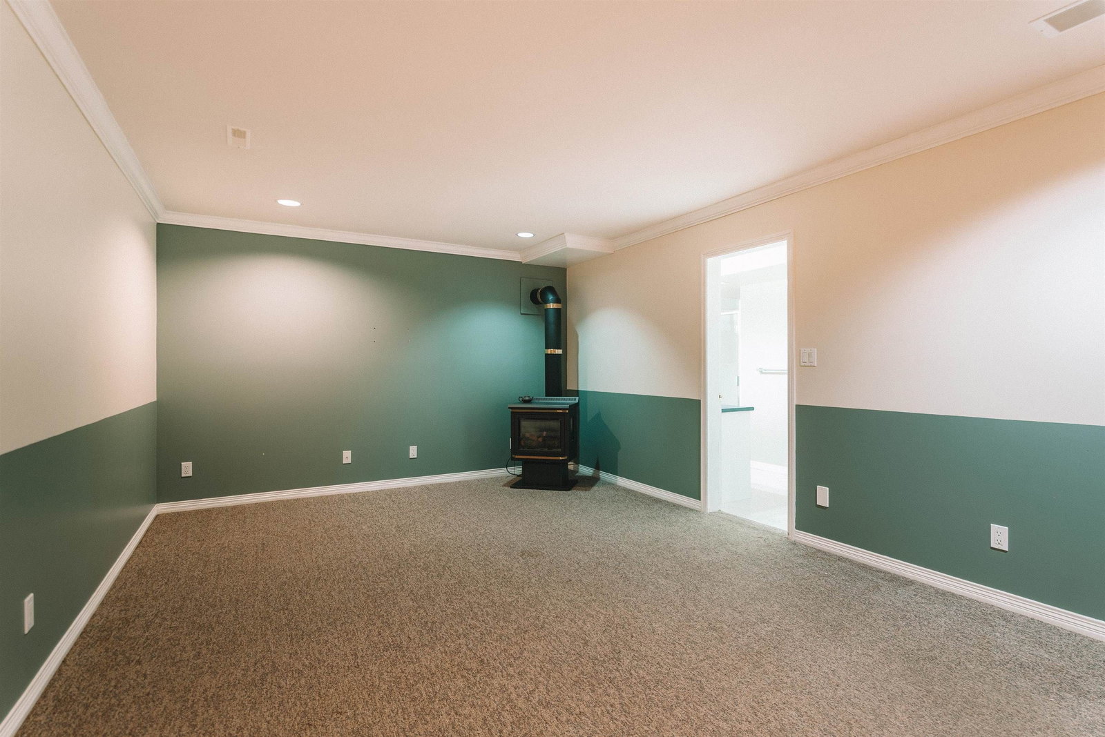 Listing Image 37
