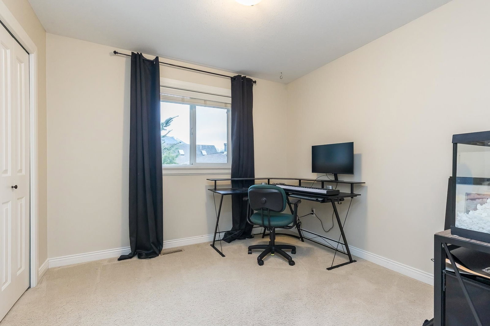Listing Image 25