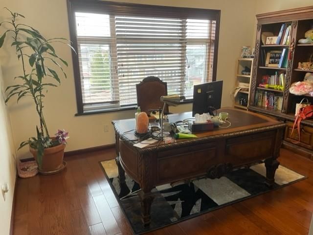 Listing Image 6