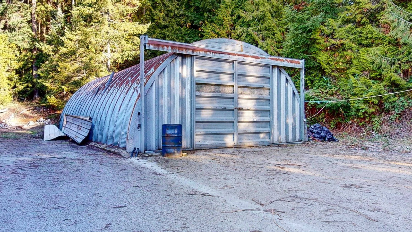 Listing Image 11