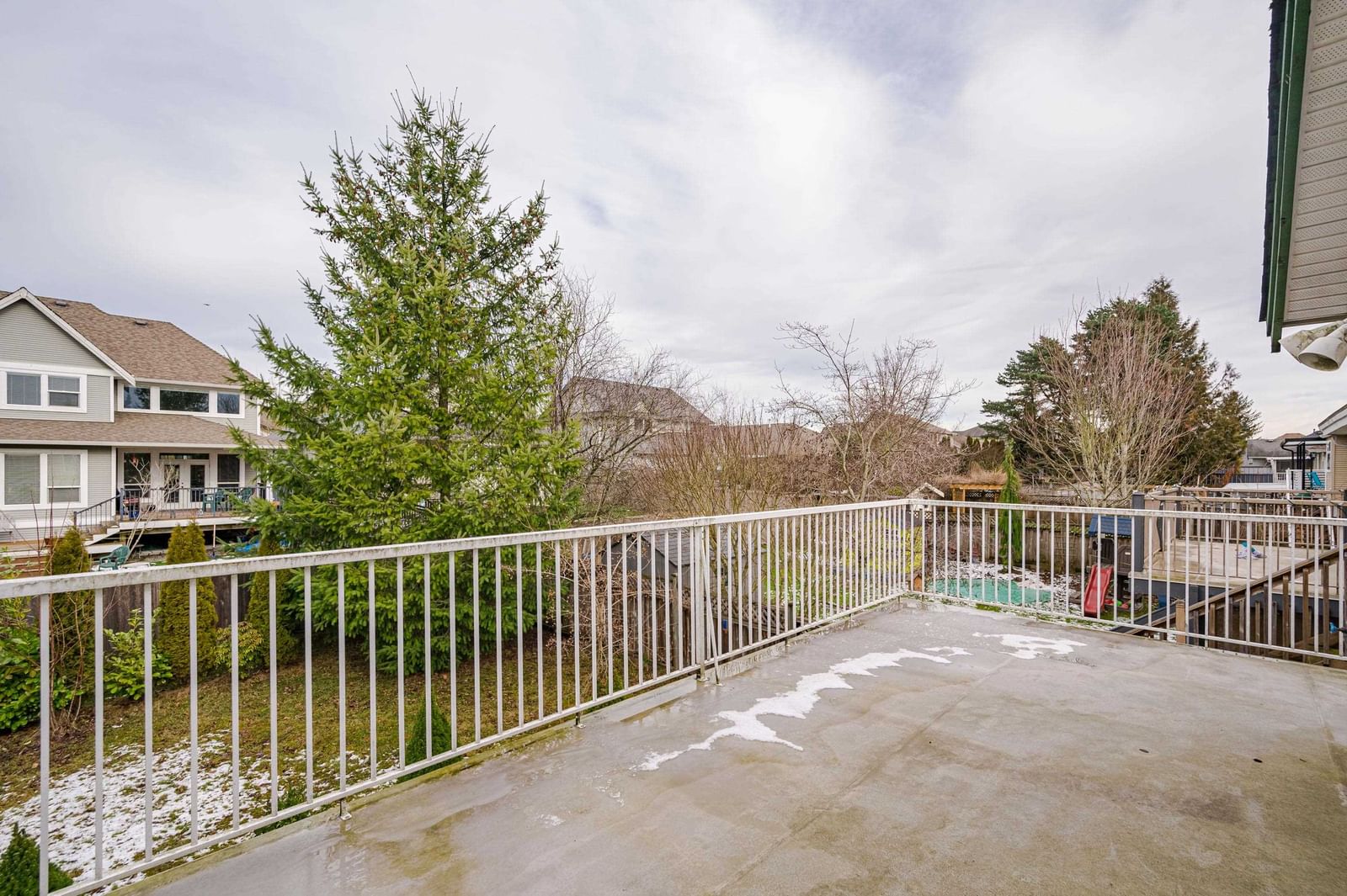 Listing Image 17