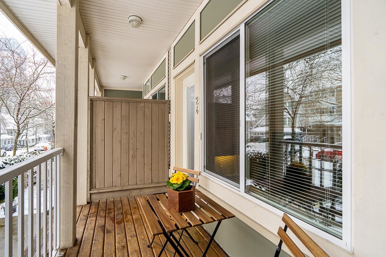 Listing Image 4