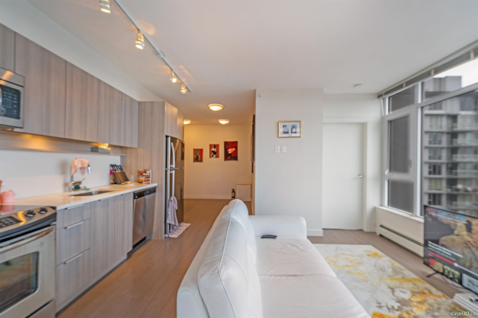 Listing Image 9