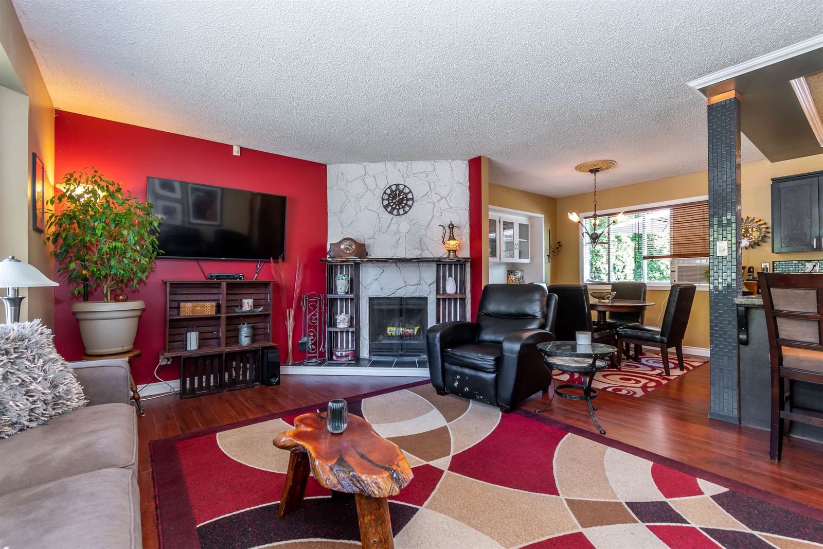 Listing Image 19