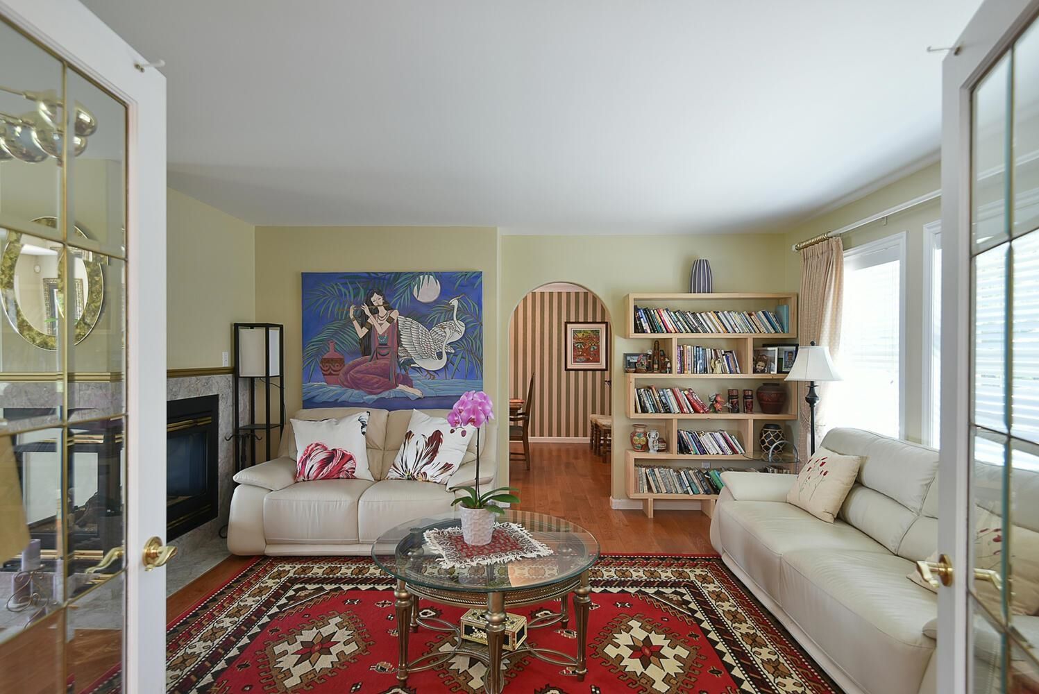 Listing Image 4