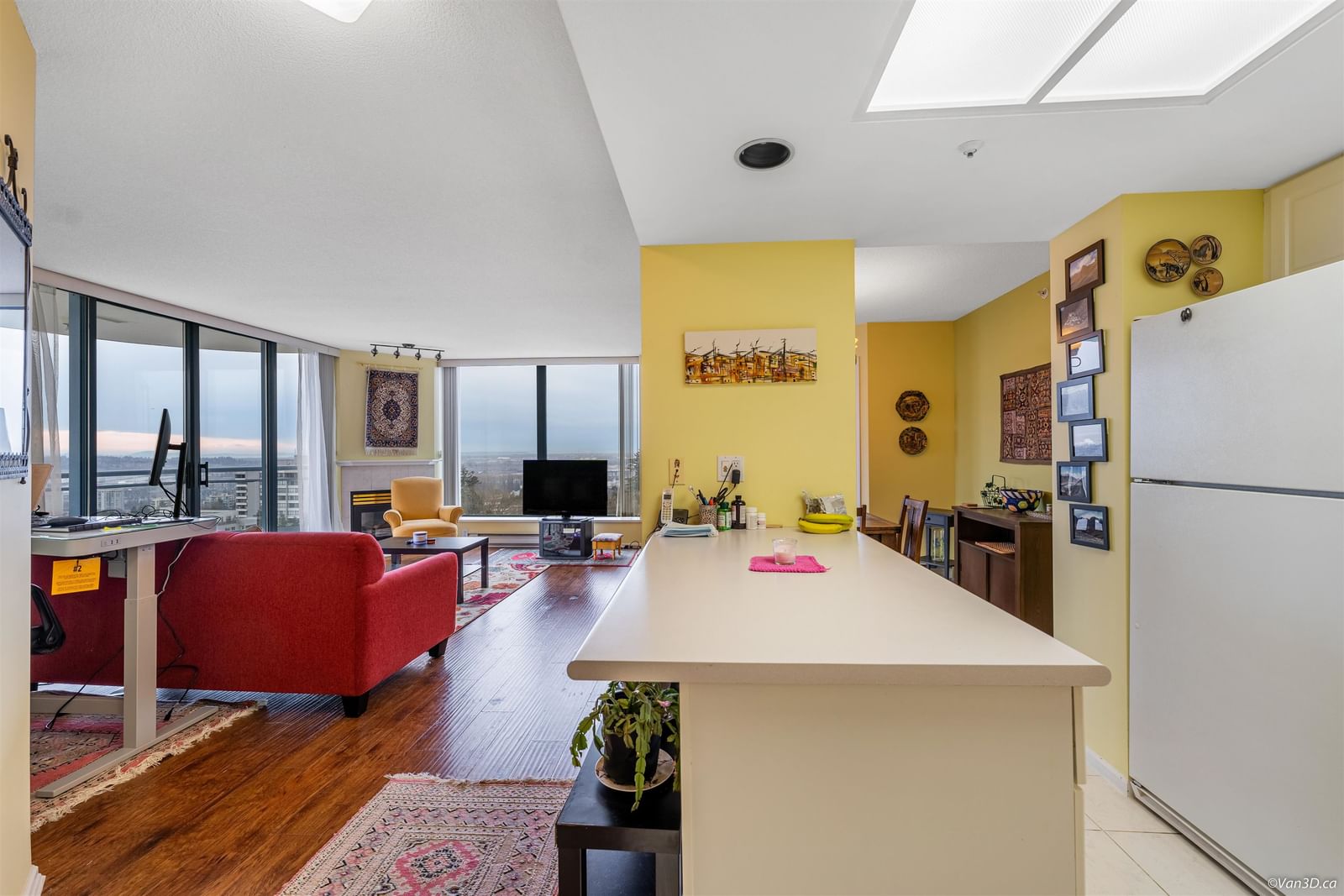 Listing Image 8