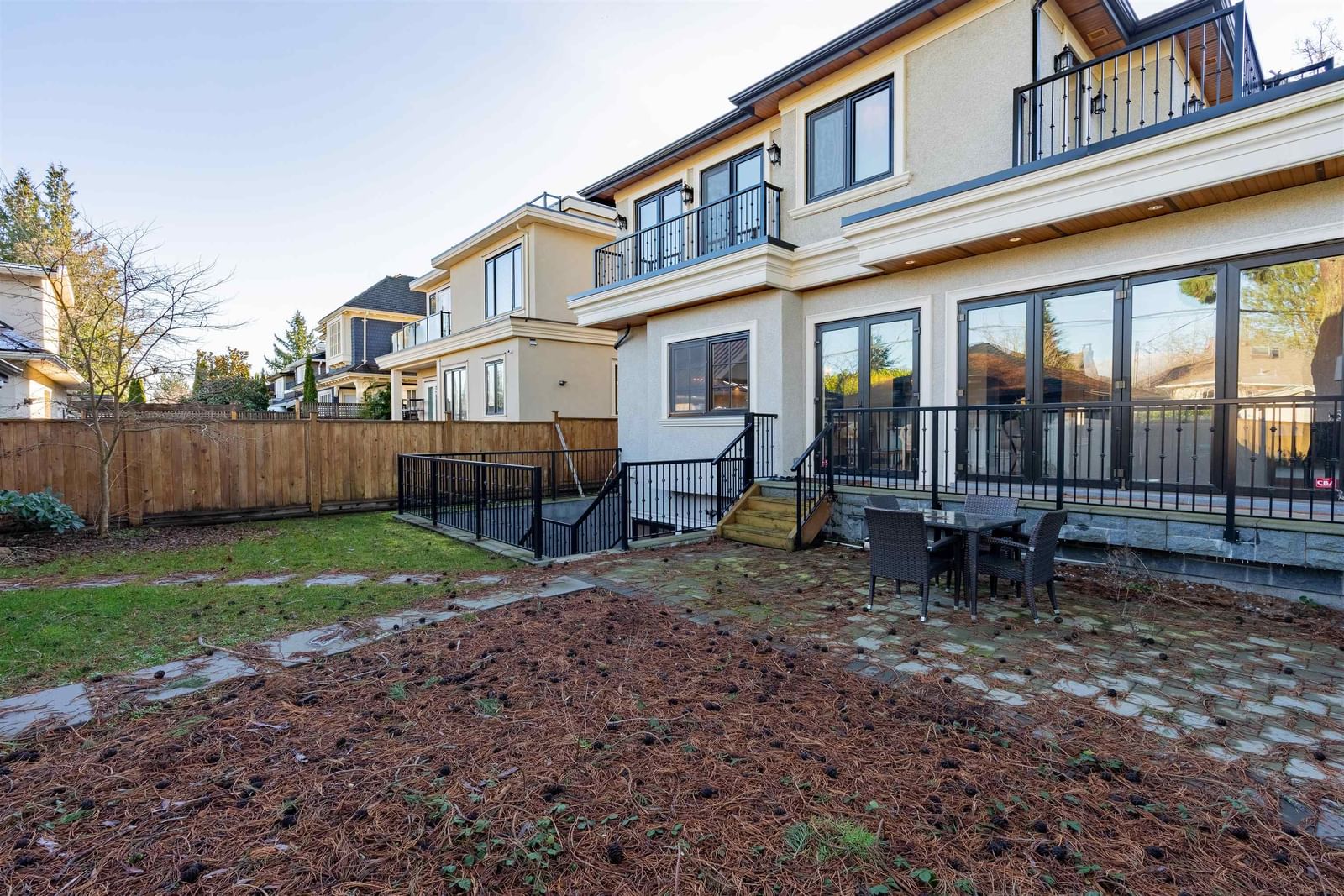 Listing Image 9