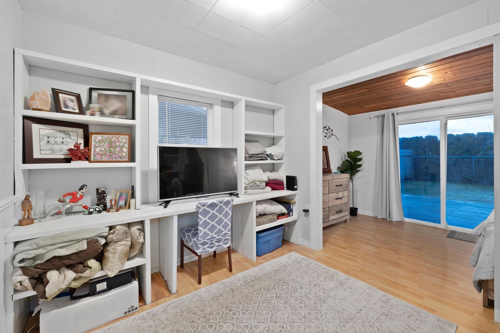 Listing Image 14
