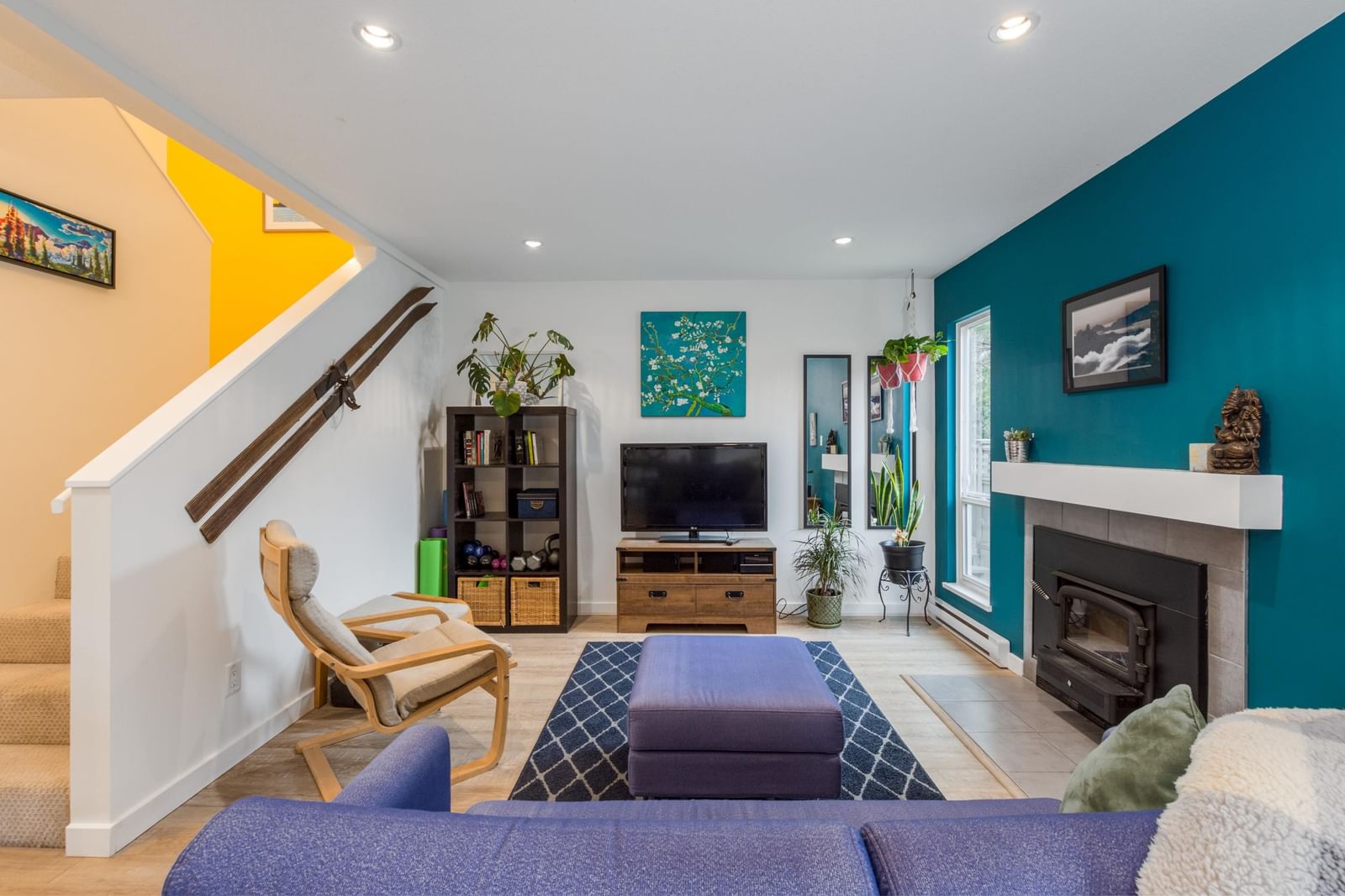 Listing Image 9