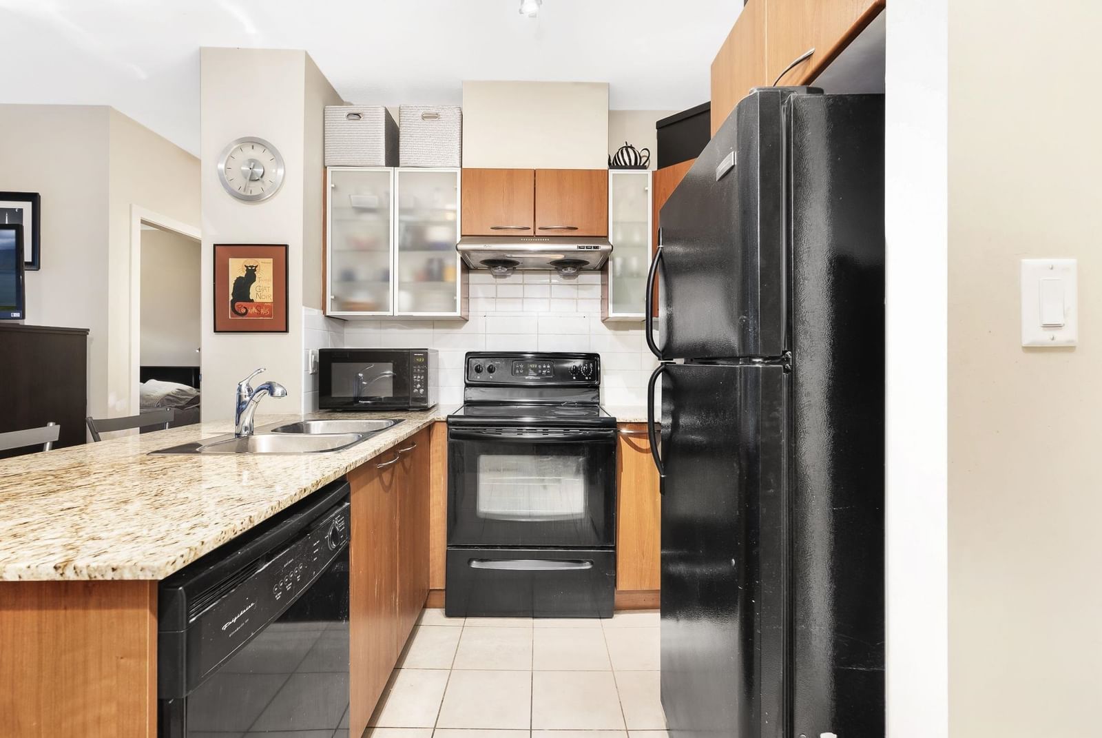 Listing Image 19