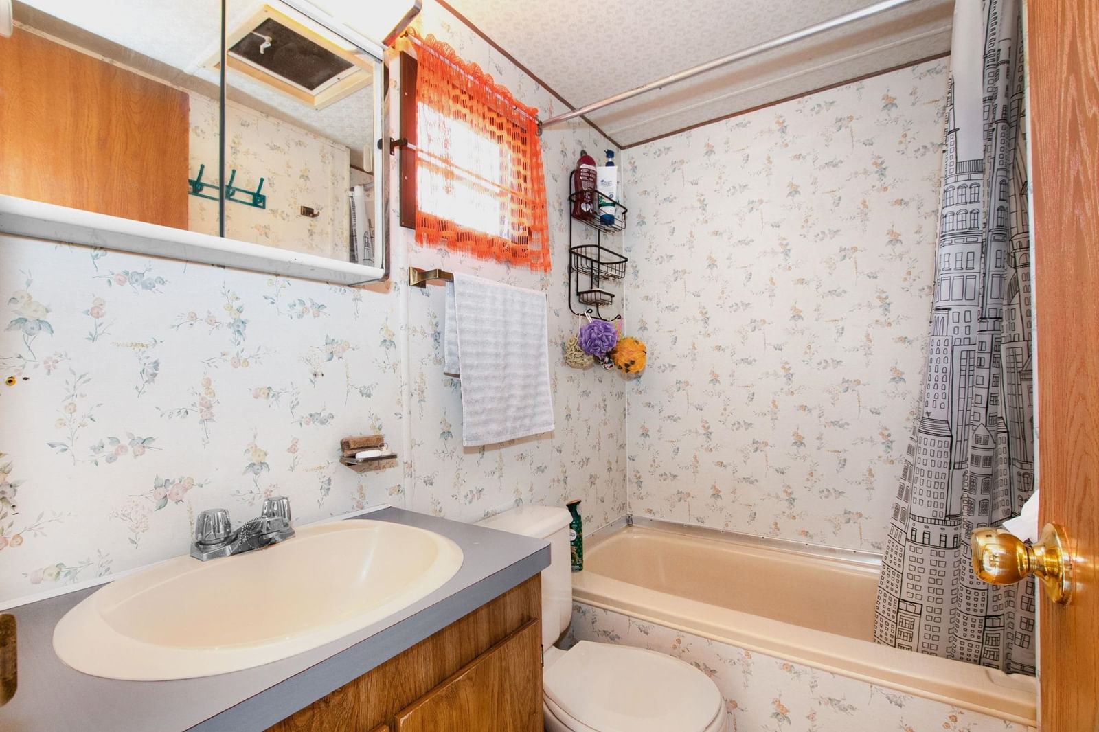 Listing Image 13
