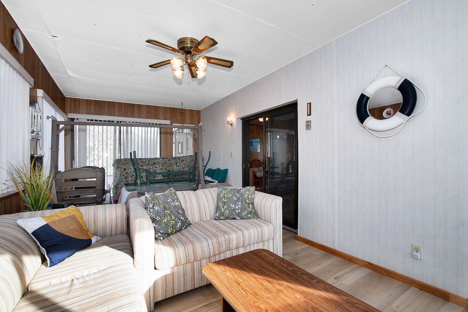 Listing Image 22