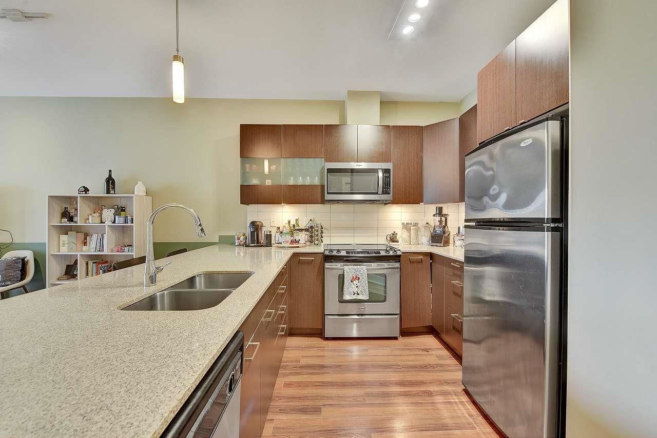 Listing Image 8