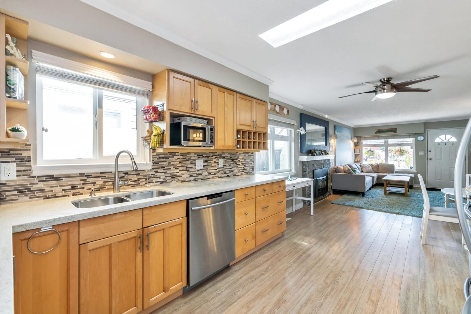 Listing Image 15