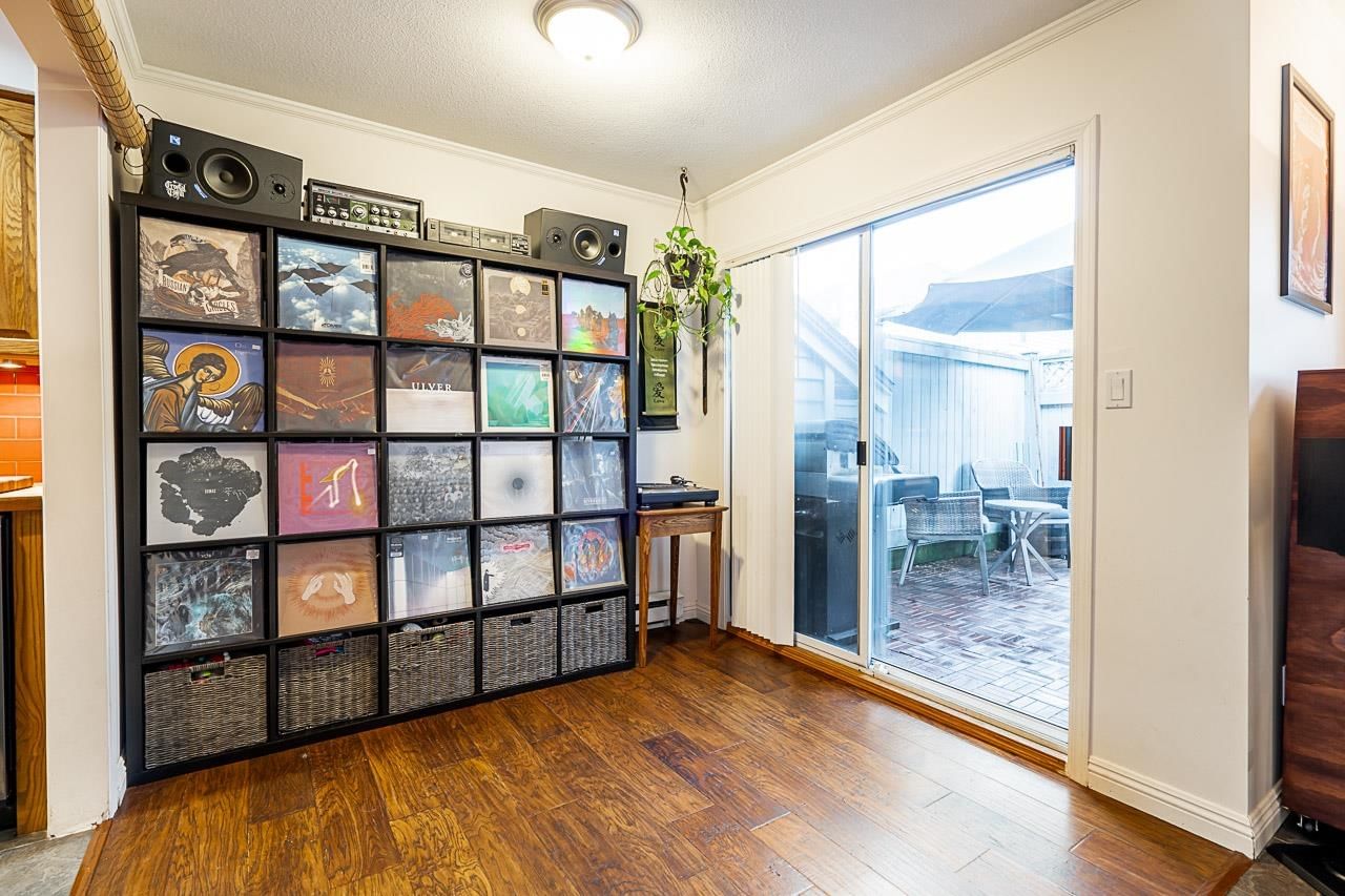 Listing Image 6