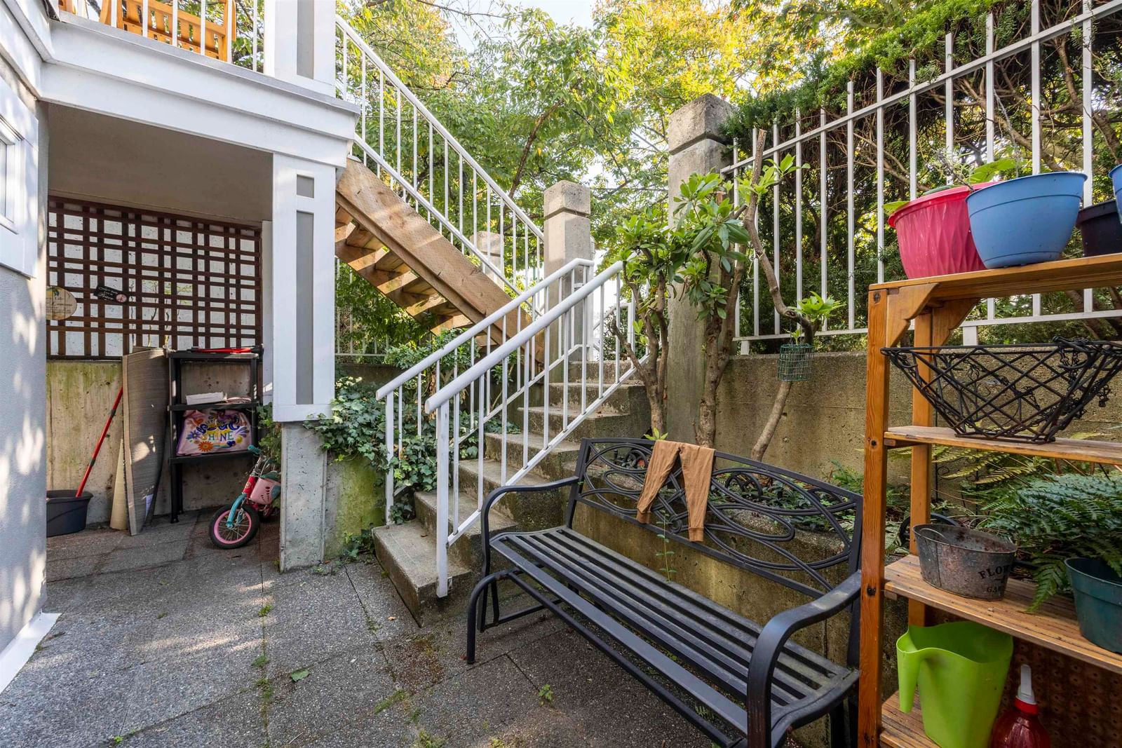 Listing Image 5