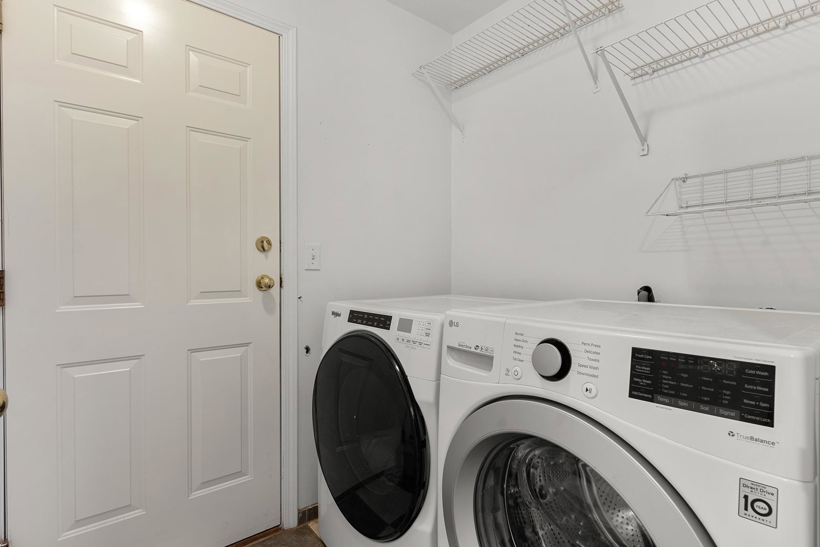 Listing Image 13