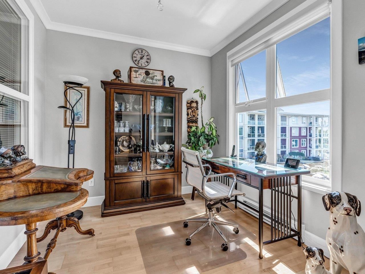 Listing Image 11