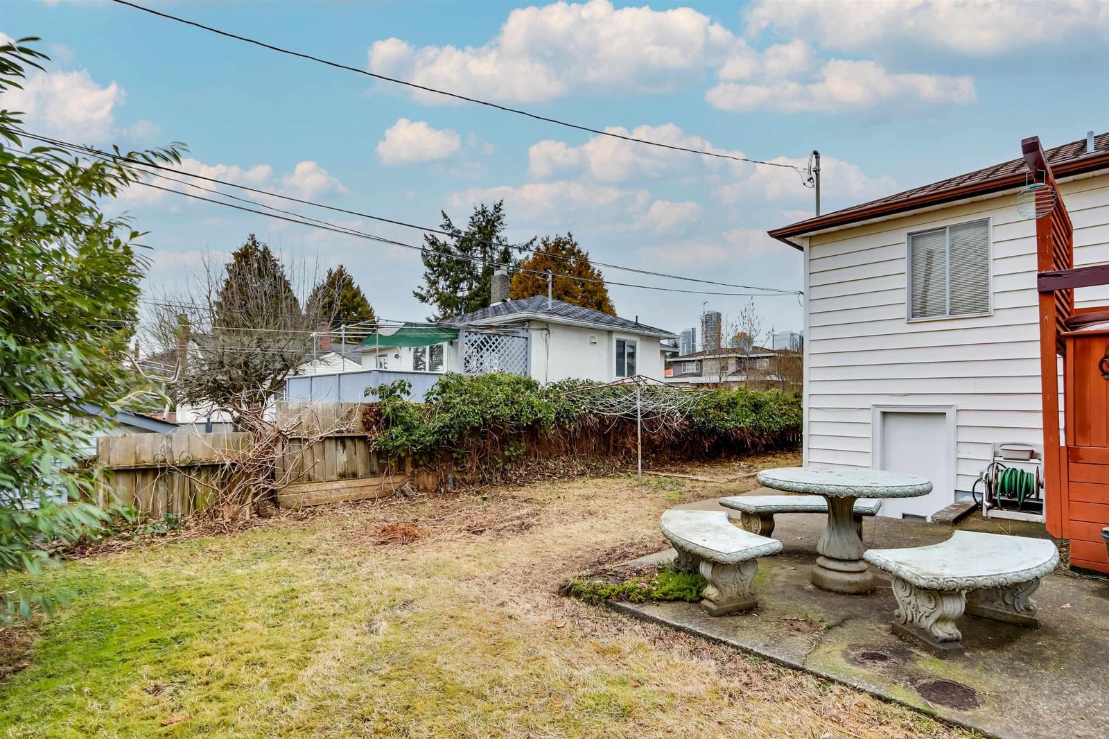 Listing Image 18