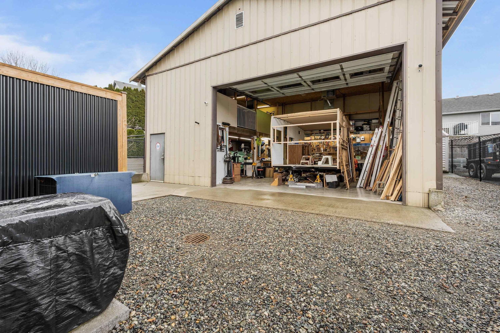 Listing Image 7