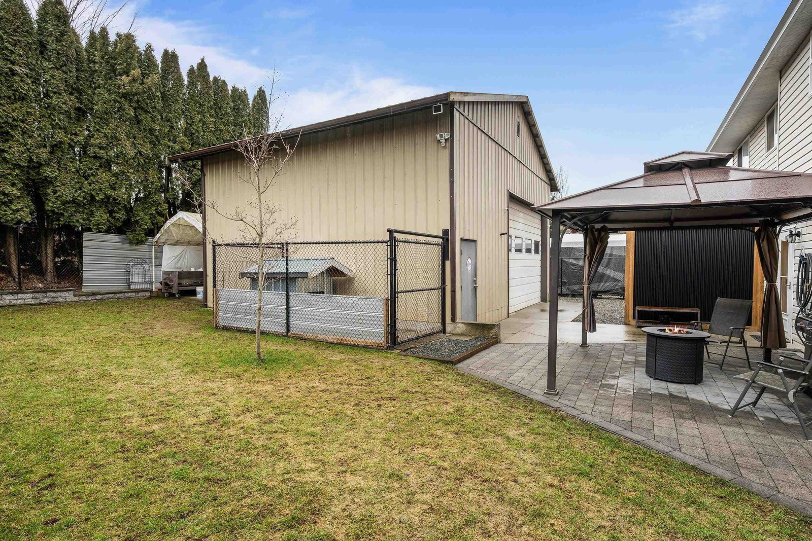 Listing Image 8