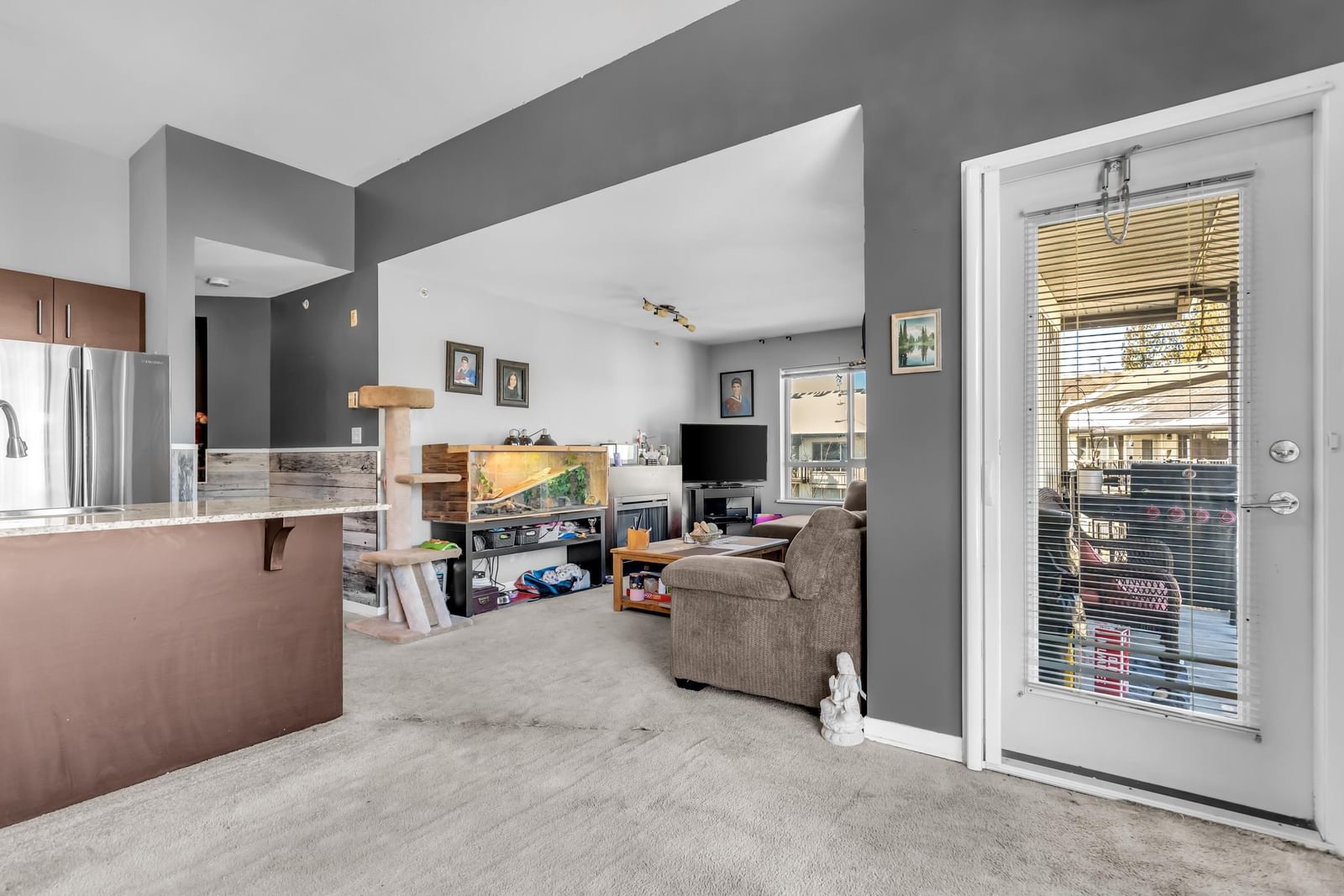 Listing Image 16