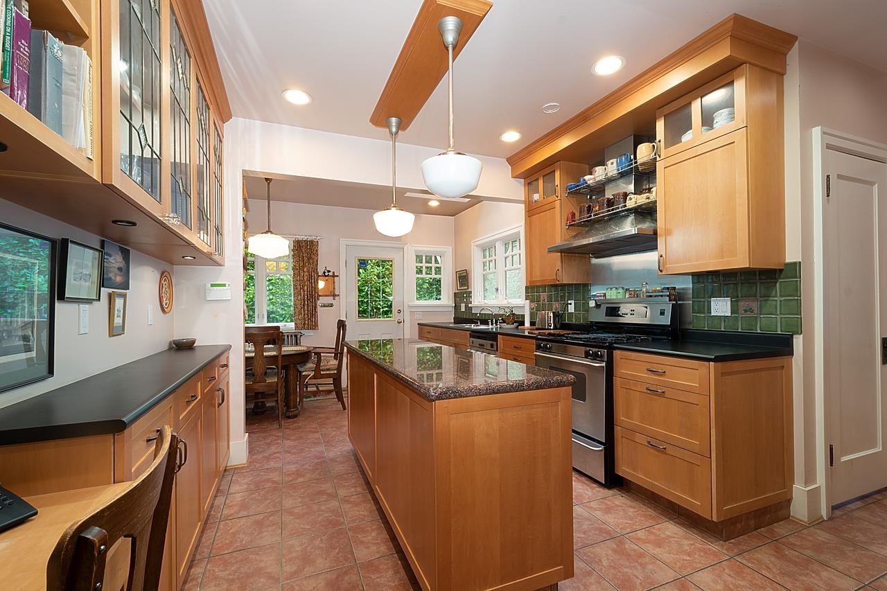 Listing Image 11
