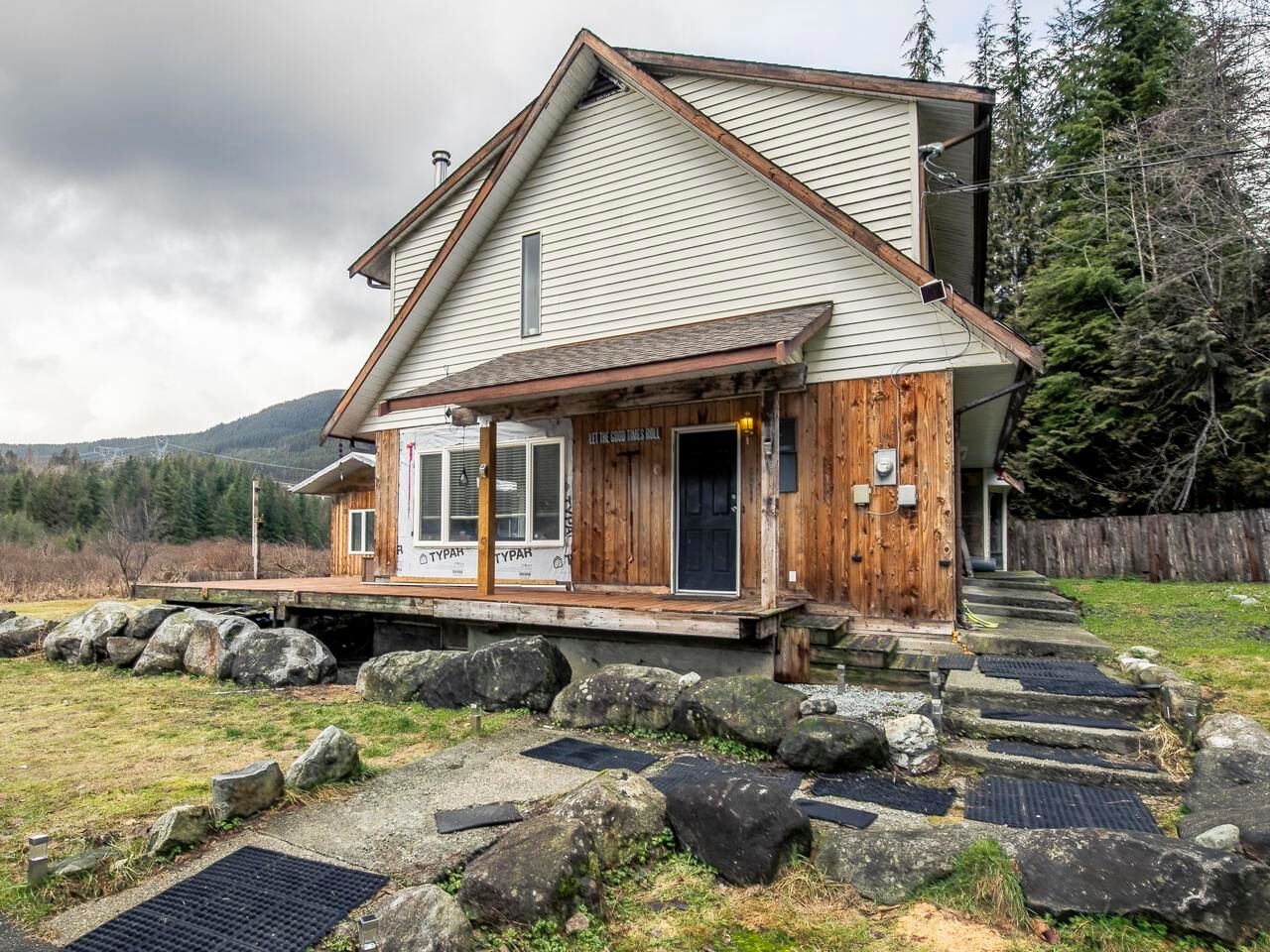 Listing Image 3