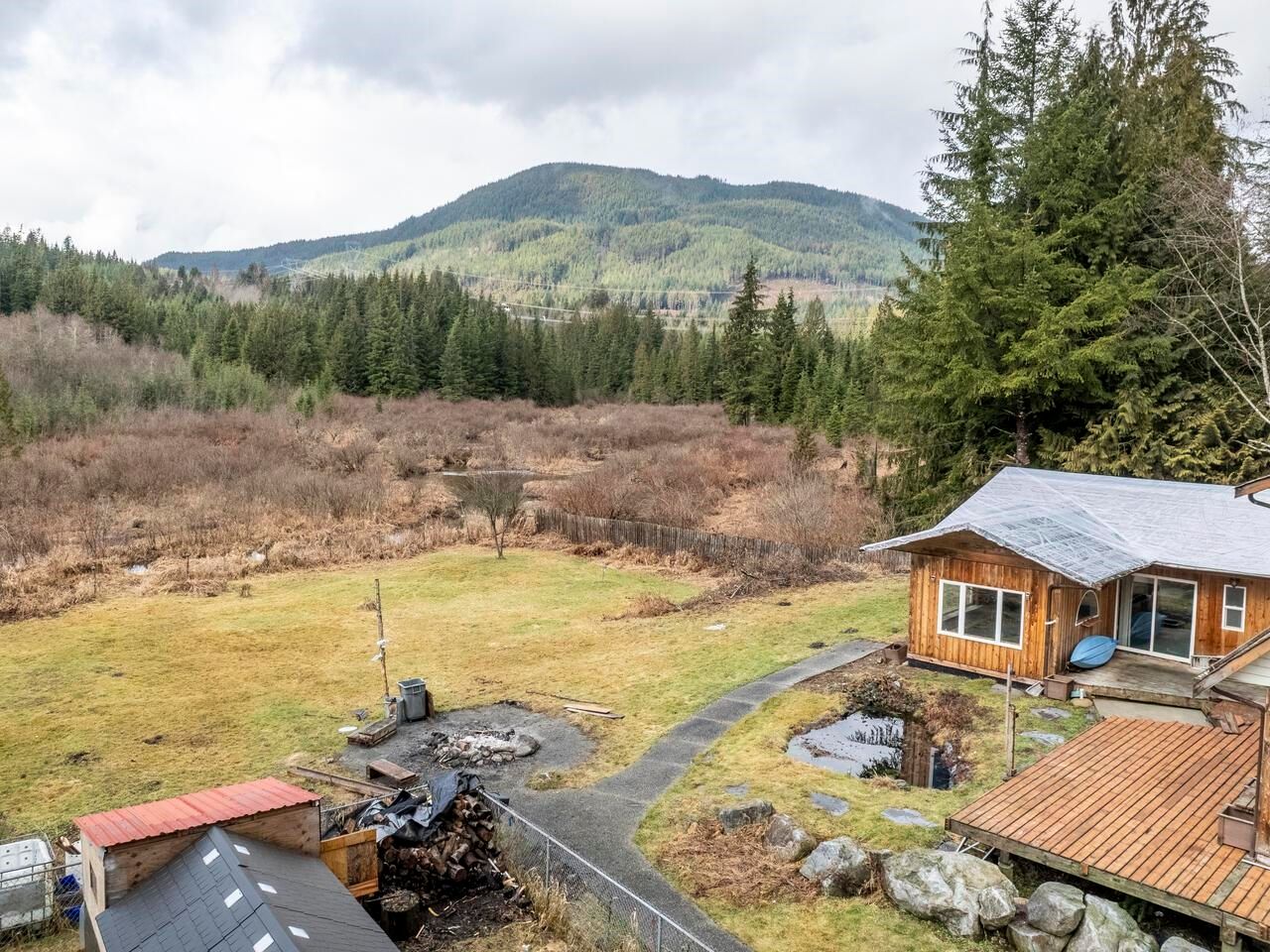 Listing Image 6