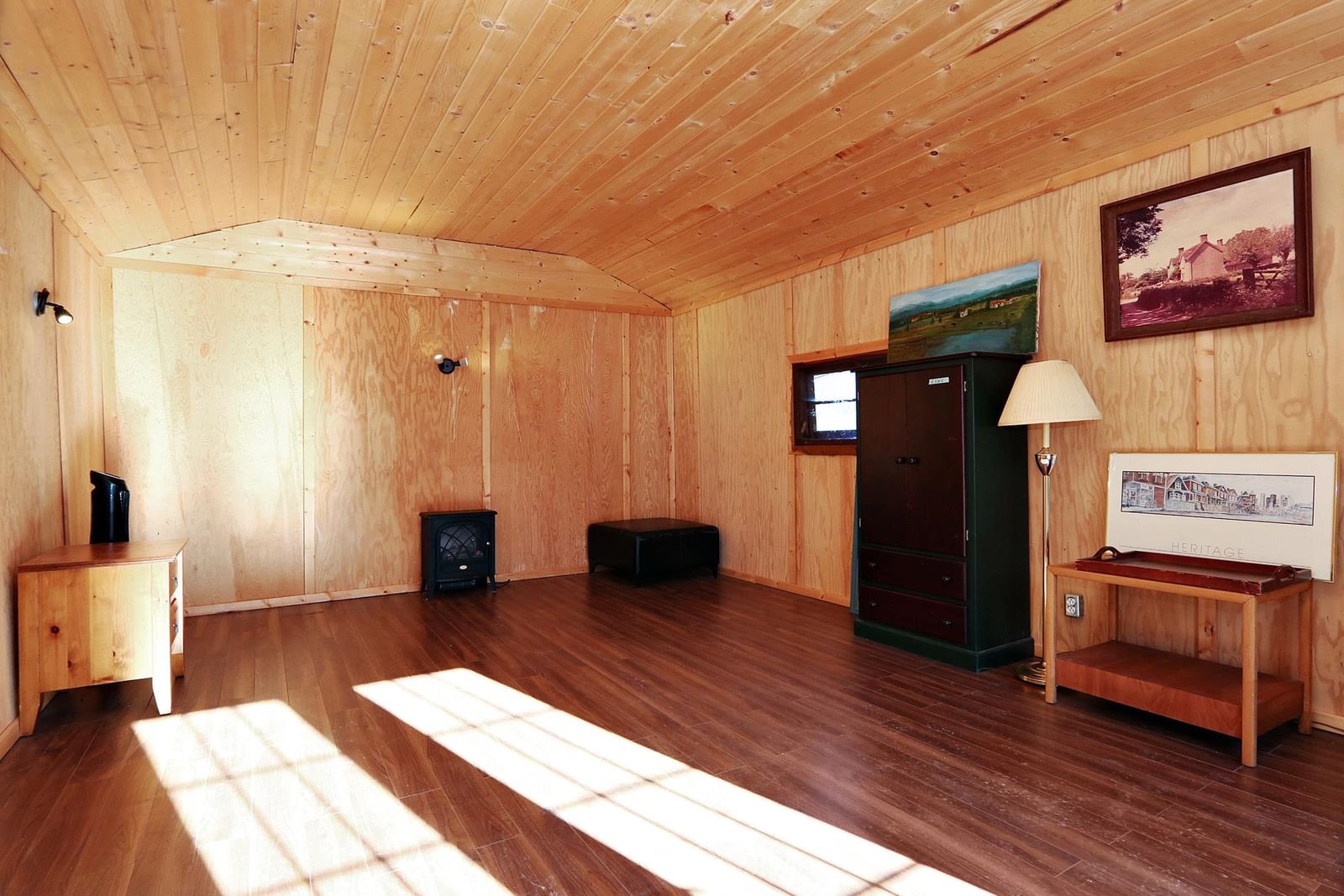 Listing Image 20