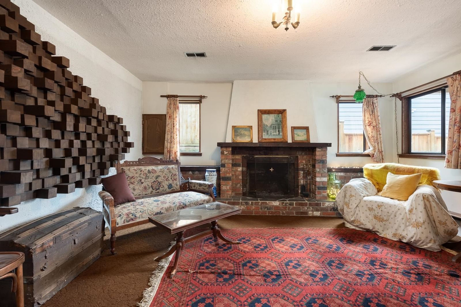 Listing Image 19