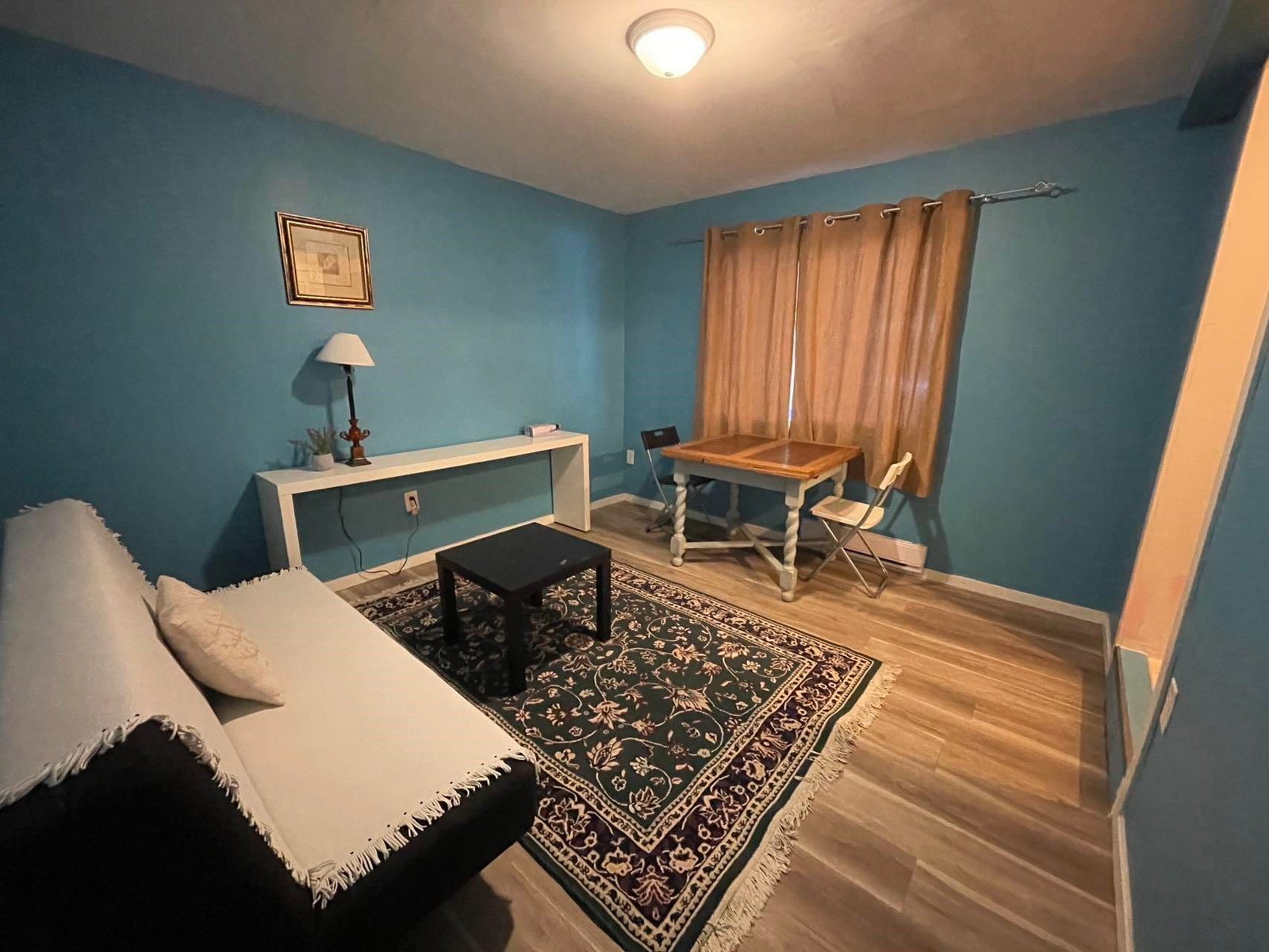 Listing Image 7