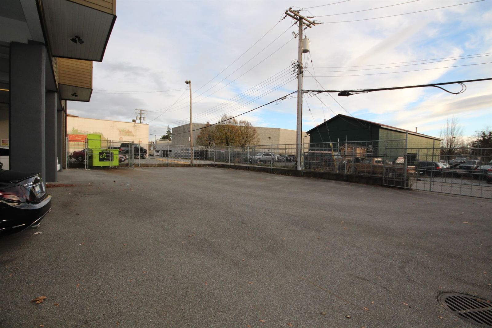 Listing Image 28