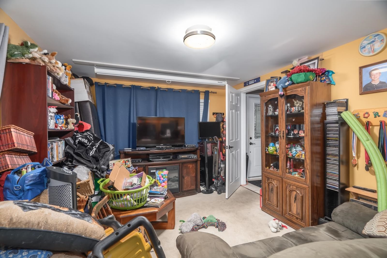 Listing Image 7