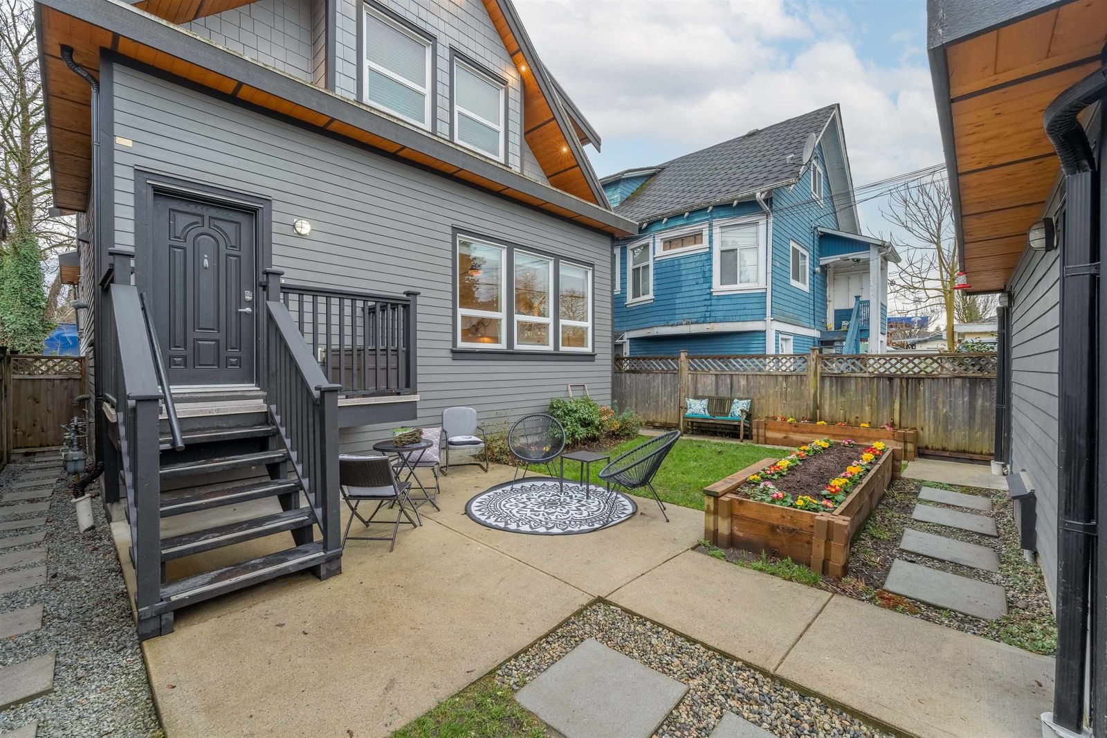 Listing Image 15