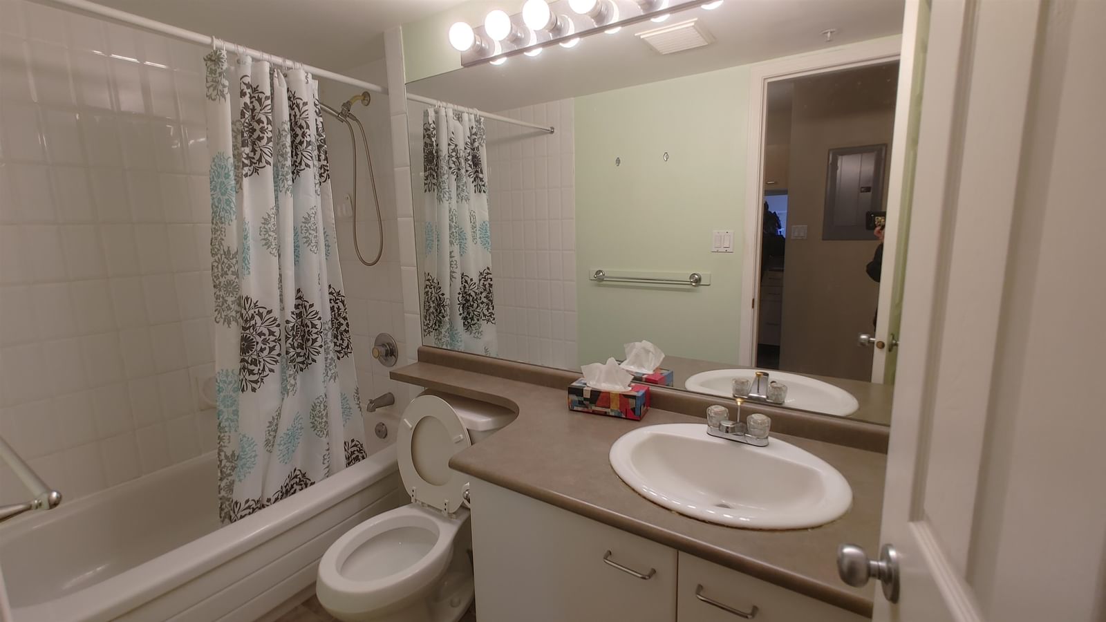 Listing Image 17