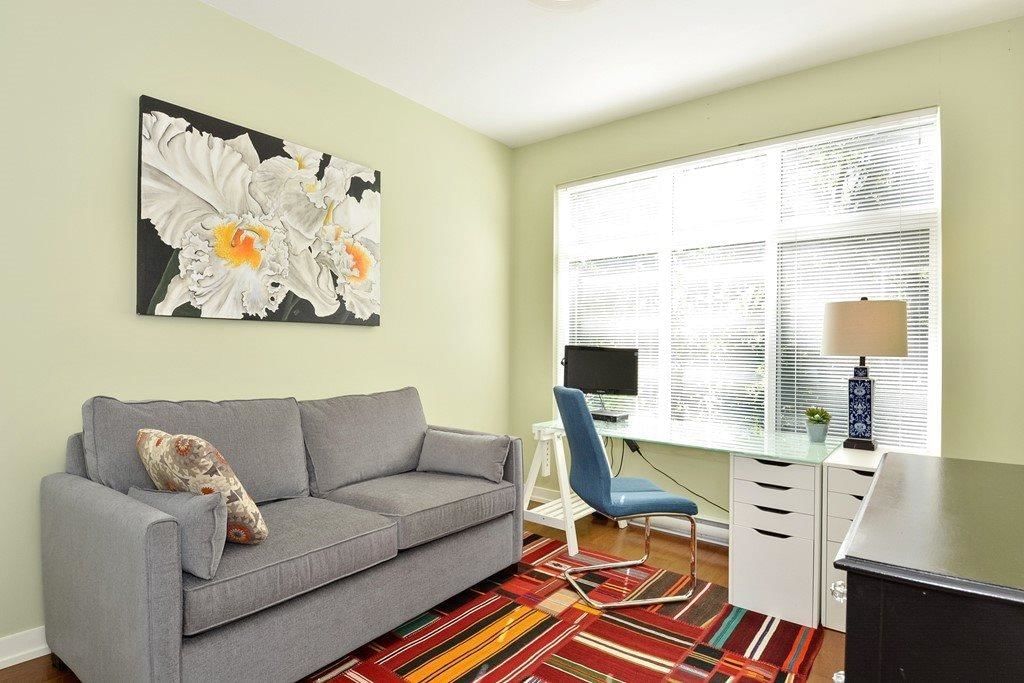 Listing Image 19