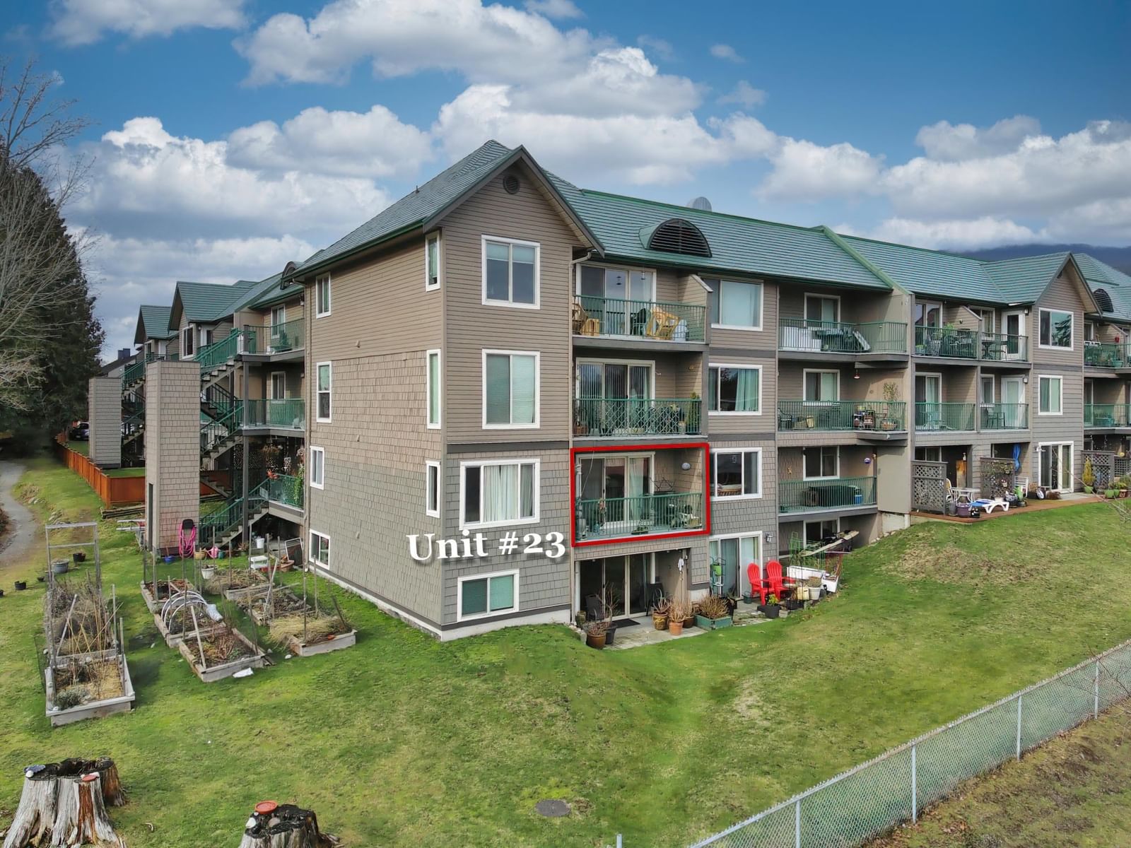 Listing Image 4