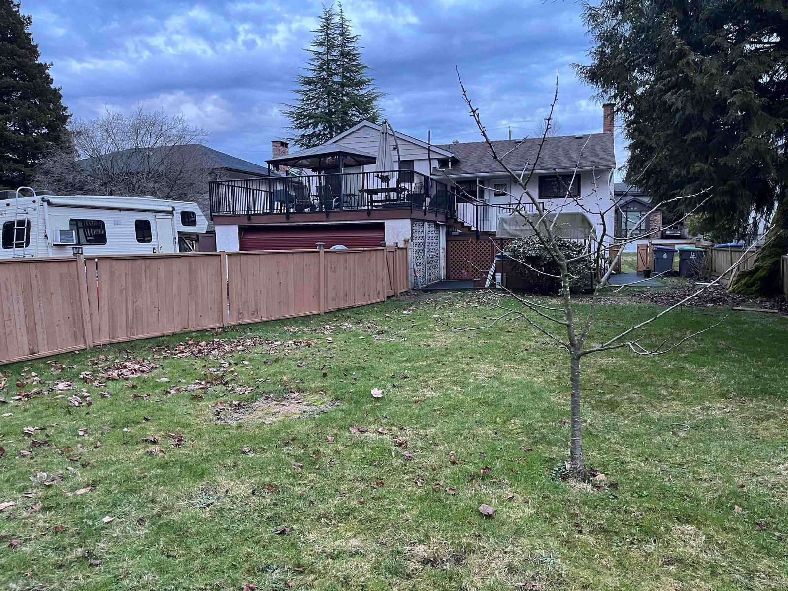 Listing Image 6