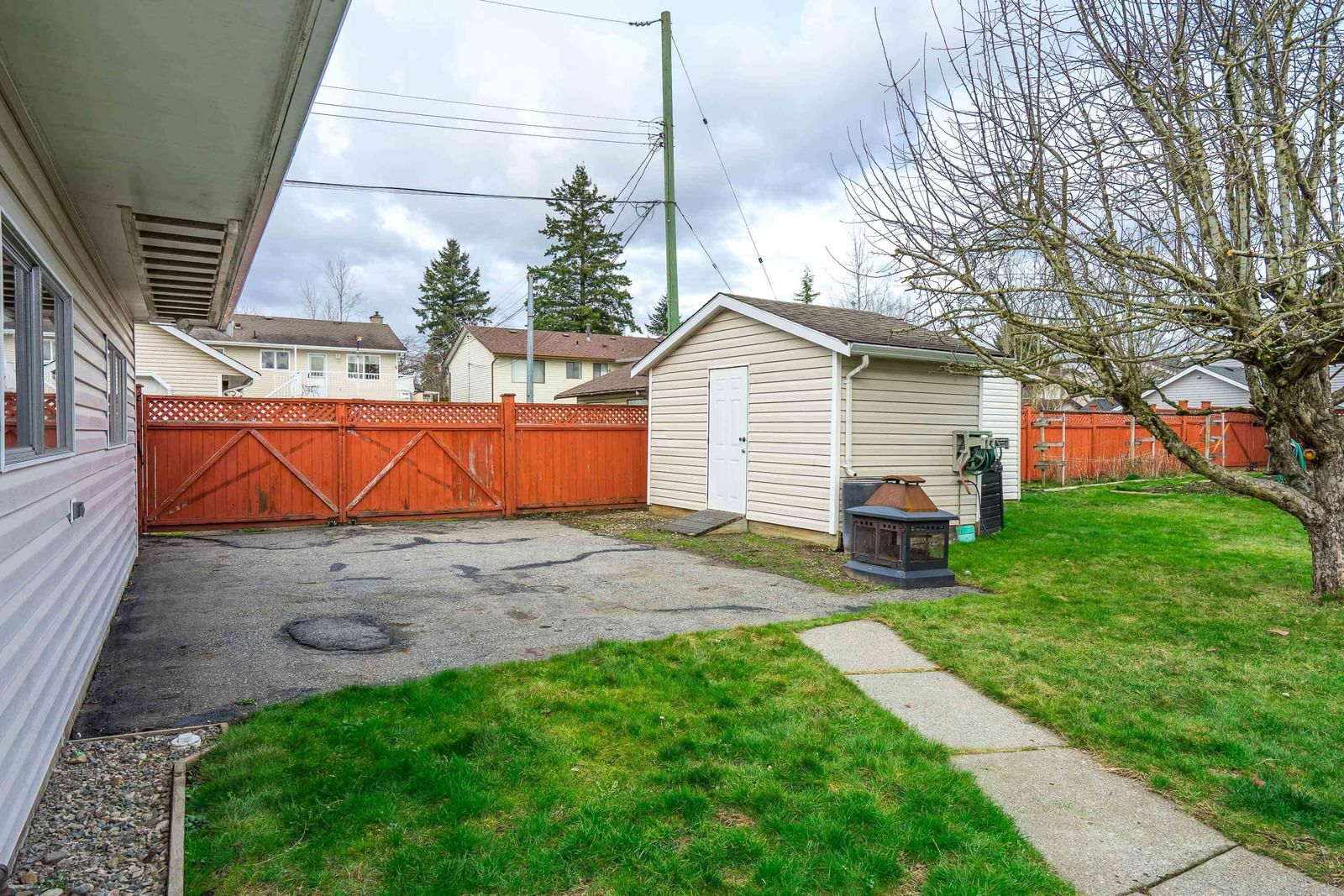 Listing Image 10