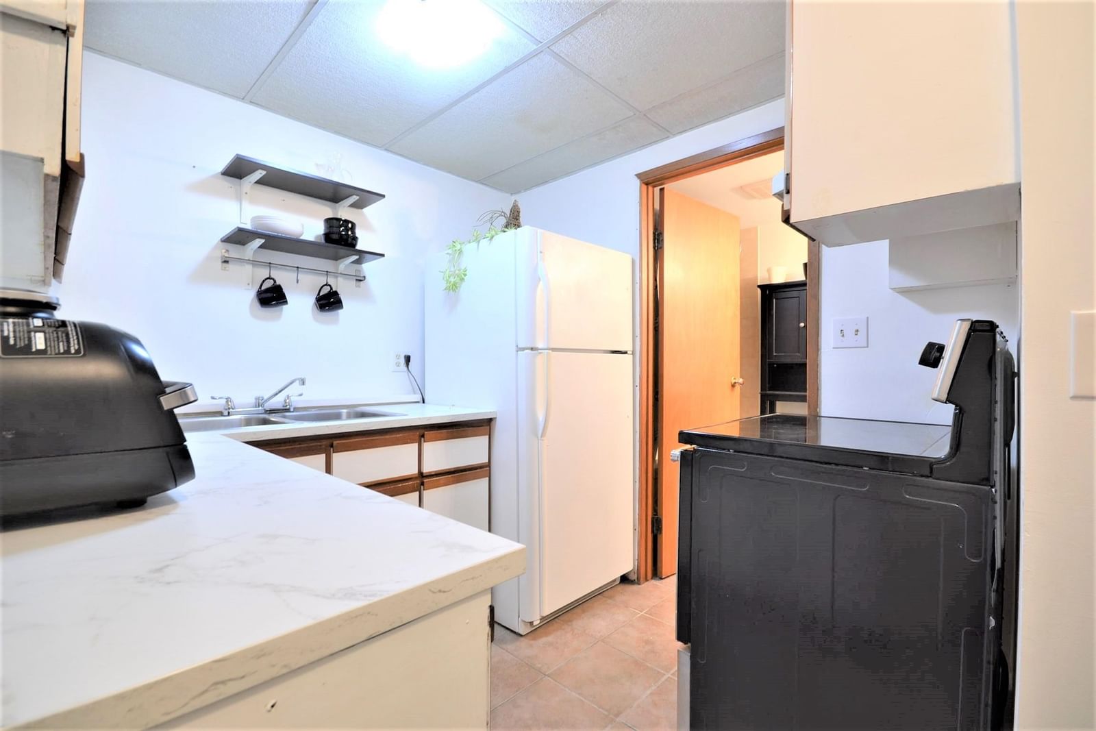 Listing Image 23